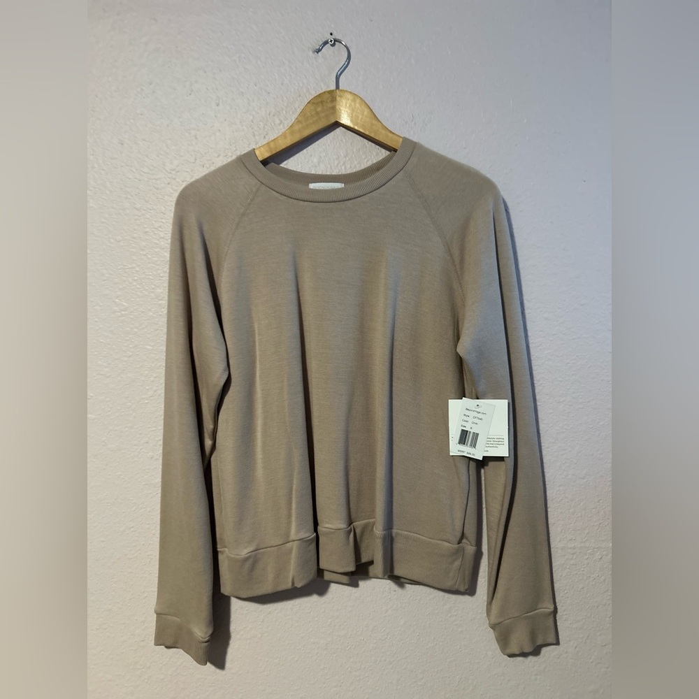NWT Beyond Yoga Cozy Fleece™ Favorite Raglan Crew Sweatshirt - Picture 11 of 14